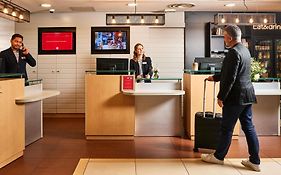 Ibis Paris La Defense Esplanade